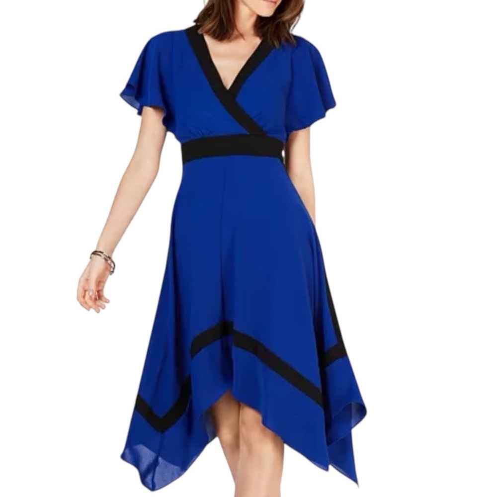NWT ADRIANNA PAPELL Colorblock Short Sleeve VNeck Handkerchief Hem Dress Size 8